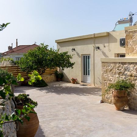 Eliana'S Stone House Apartment Benoudhiana Bagian luar foto