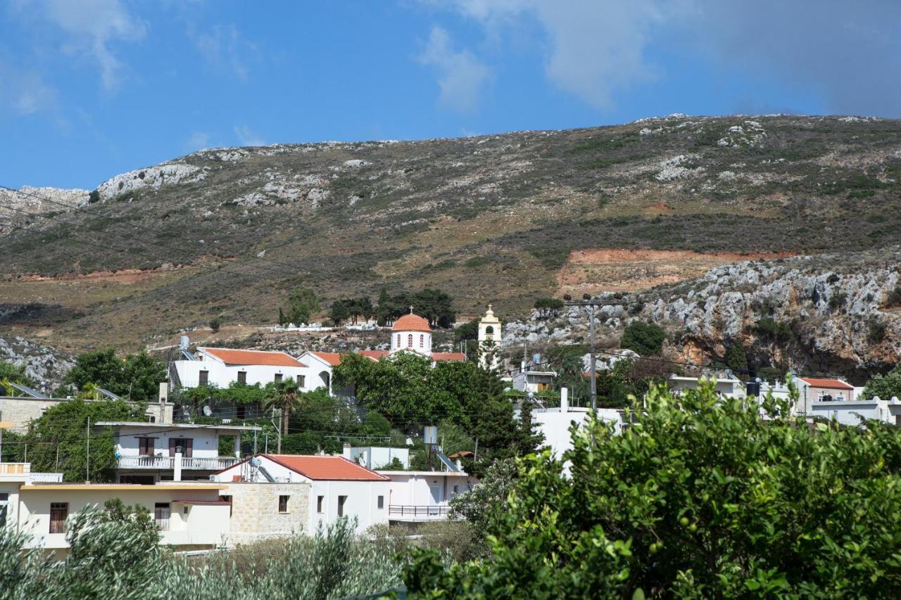 Eliana'S Stone House Apartment Benoudhiana Bagian luar foto