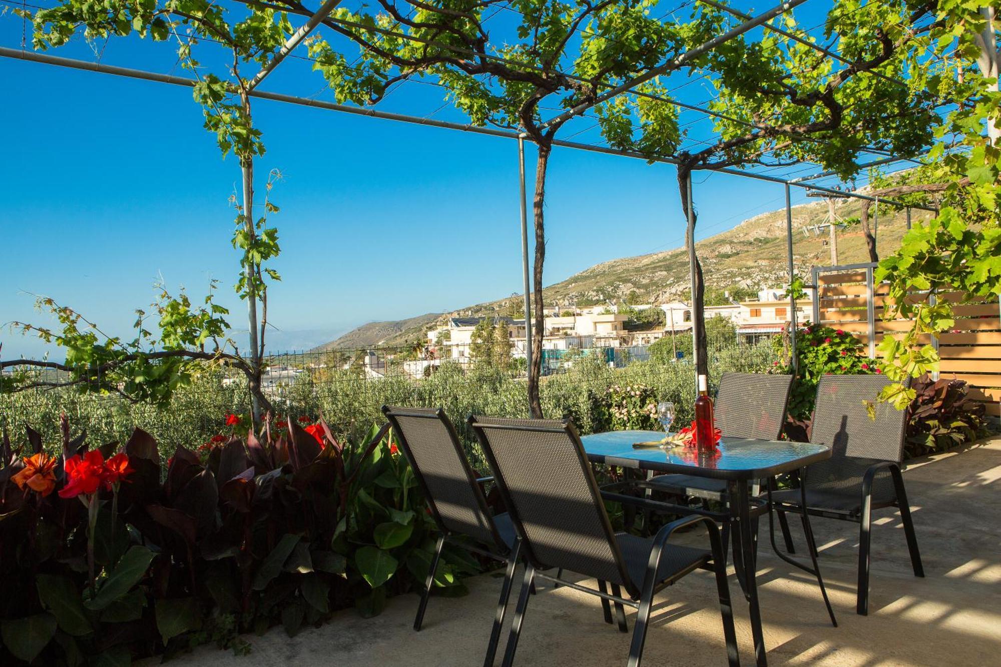 Eliana'S Stone House Apartment Benoudhiana Bagian luar foto